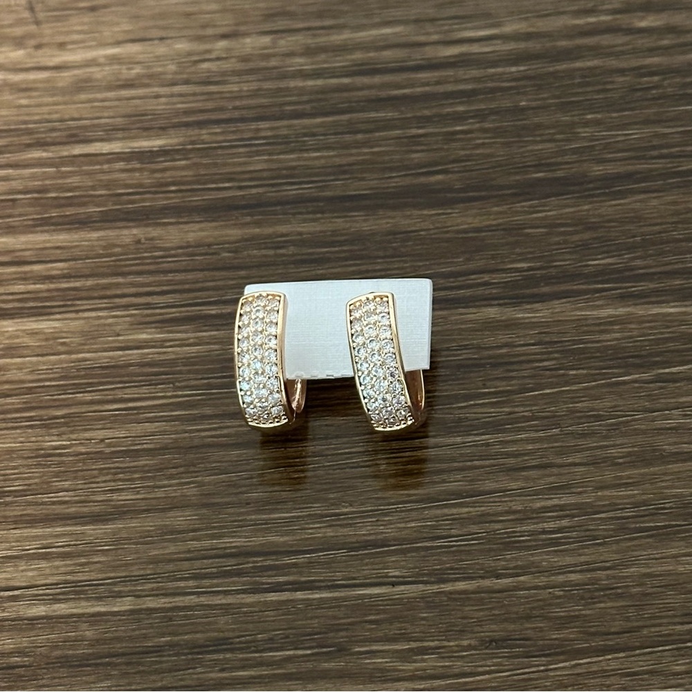 Gold plated cubic zirconia earrings